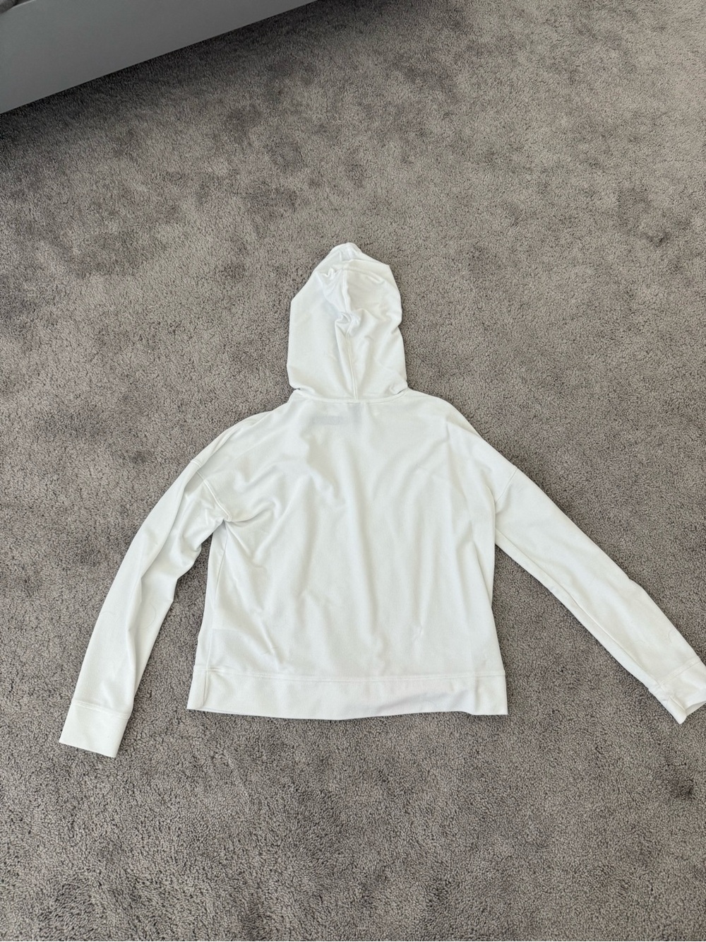 Vuori White Hoodie - Picture 2 of 2
